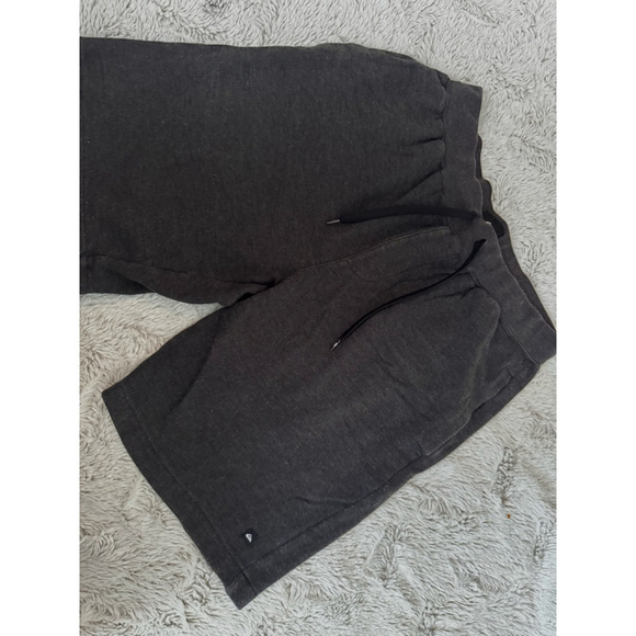 Quiksilver Dark Charcoal Grey Sweatshorts Men’s Size Medium - Picture 4 of 5